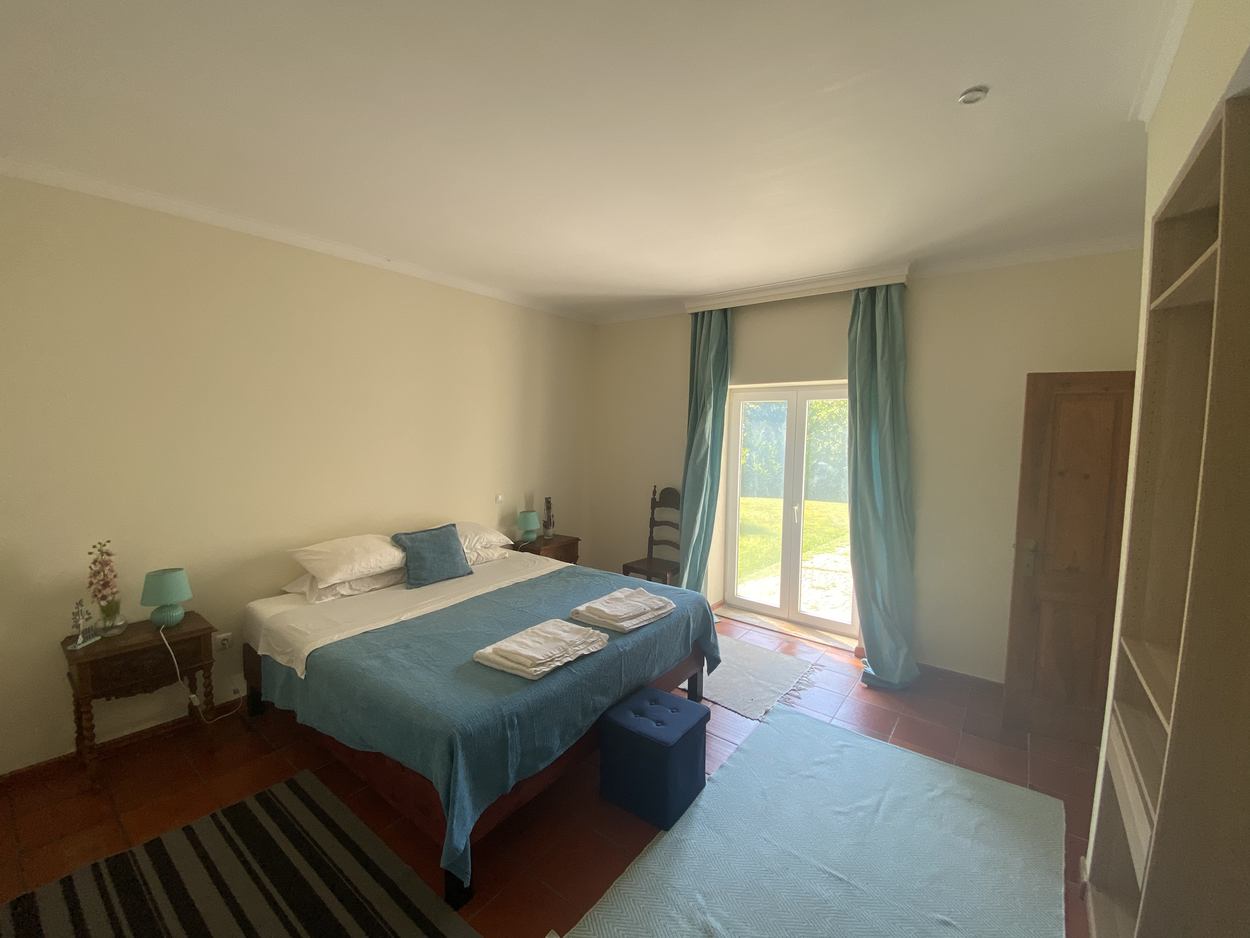 Casa do Olival — Suíte com saída para o jardim, Vale do Douro