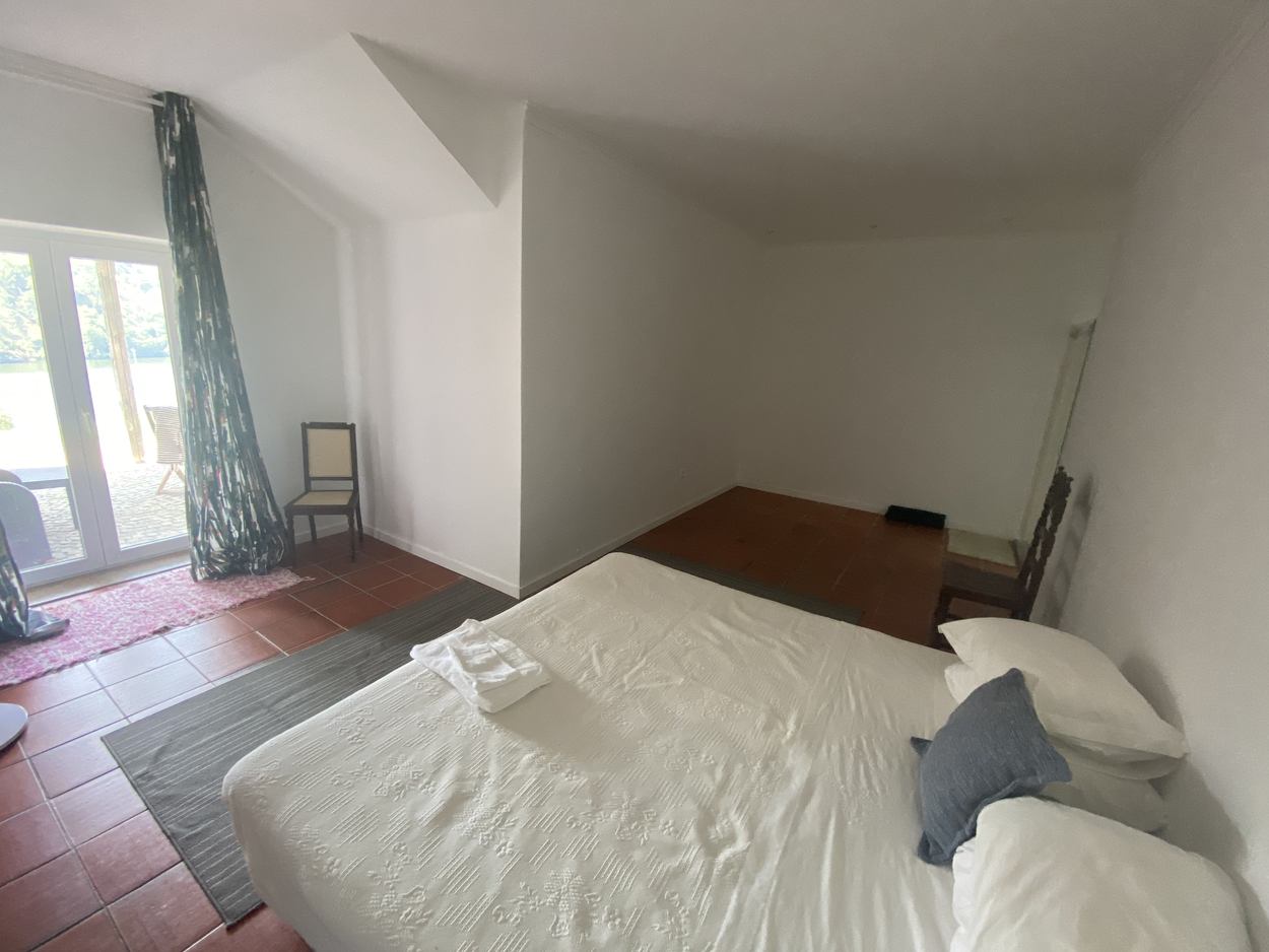 Casa do Olival — Suíte com saída para o jardim, Vale do Douro